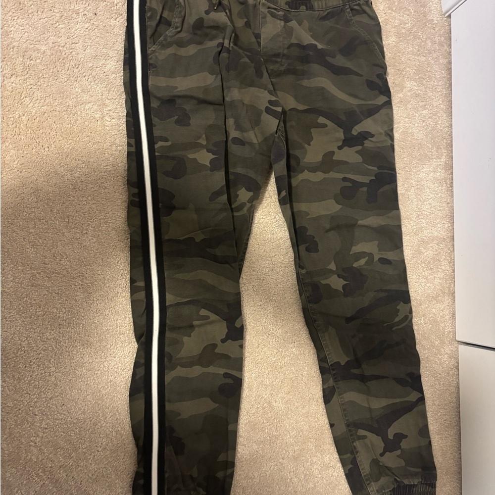 Edge Camouflage Joggers with Black Stripe